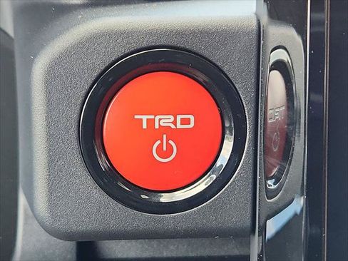 Certified 2026 Toyota 4Runner TRD Off-Road Premium w/ Tow Technology Package AWD/4WD image 28