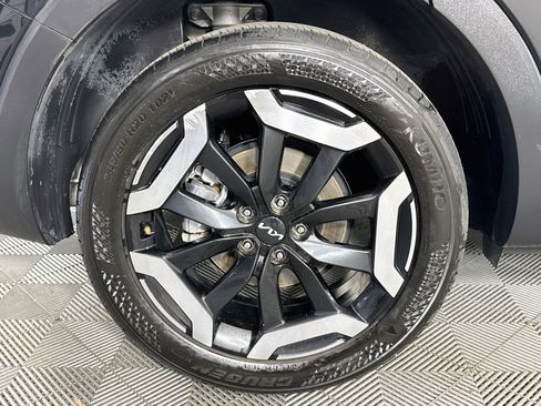 Used 2025 Kia Telluride S FWD image 31