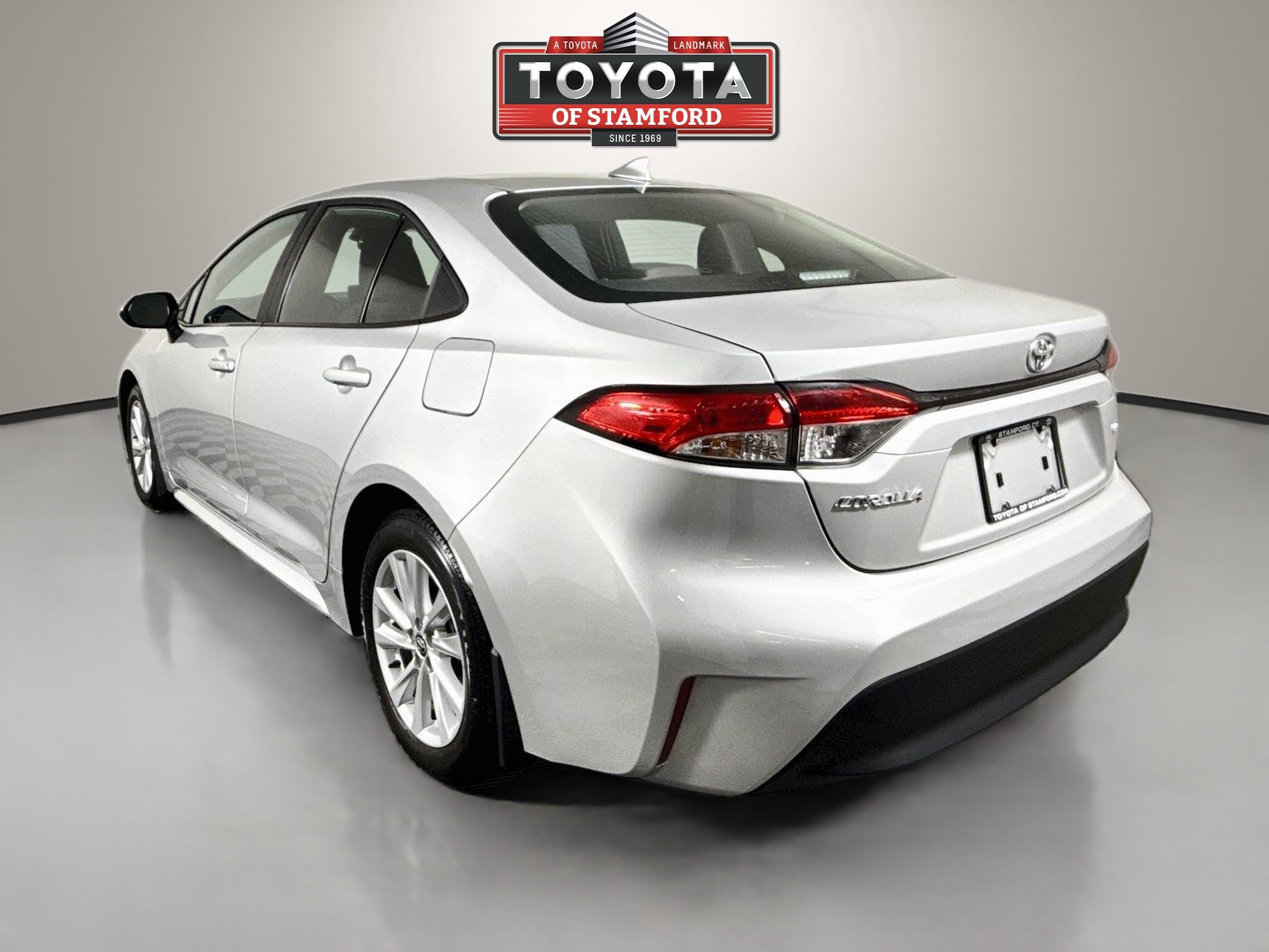 Certified 2026 Toyota Corolla LE w/ LE Premium Package FWD image 5