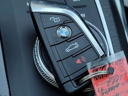 Used 2021 BMW 330i Sedan w/ Premium Package image 37