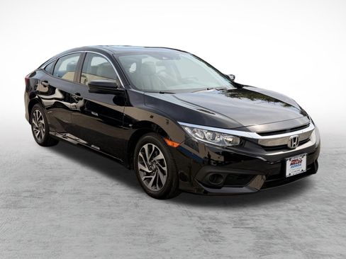 Used 2018 Honda Civic EX image 3