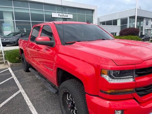 Used 2018 Chevrolet Silverado 1500 LT w/ All Star Edition AWD/4WD image 2