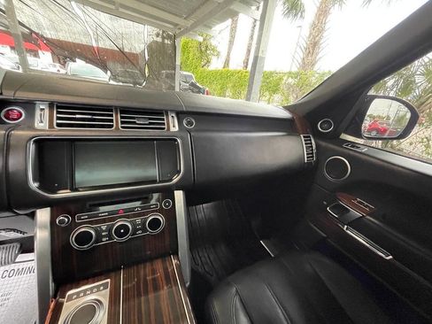 Used 2016 Land Rover Range Rover HSE image 3