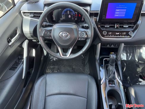 Certified 2023 Toyota Corolla Cross XLE w/ Convenience Package FWD image 15