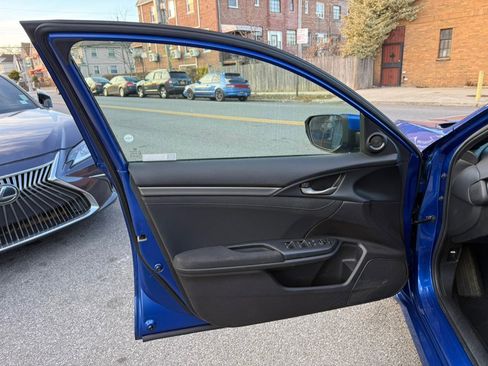 Used 2019 Honda Civic EX image 21