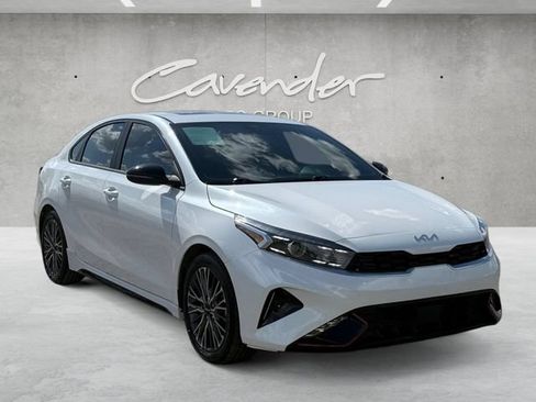 Used 2022 Kia Forte GT-Line w/ GT-Line Premium Package FWD image 2