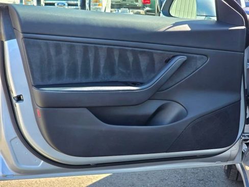 Used 2018 Tesla Model 3 Long Range image 21