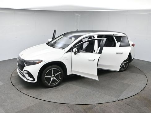 Used 2023 Mercedes-Benz EQS 580 4MATIC SUV image 82