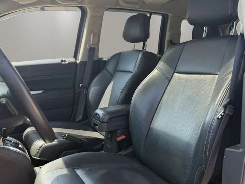 Used 2017 Jeep Compass High Altitude AWD/4WD image 12