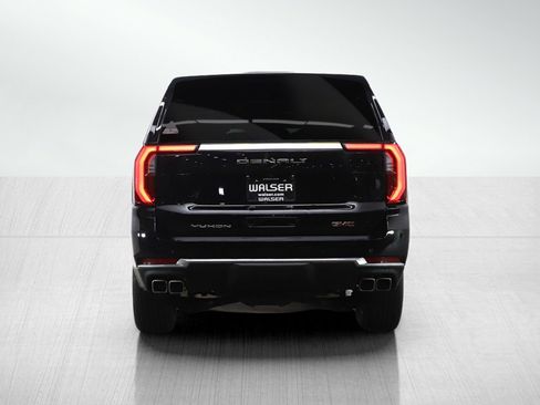 Used 2025 GMC Yukon Denali AWD/4WD image 5