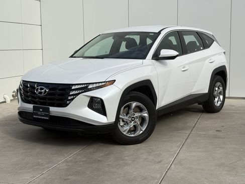 Used 2022 Hyundai Tucson SE w/ Cargo Package image 2