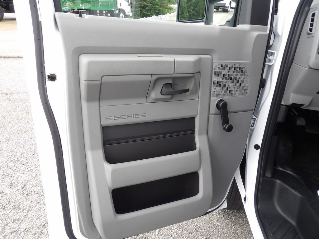 Used 2024 Ford E-350 and Econoline 350 Super Duty w/ Driver's Safety Package RWD image 15