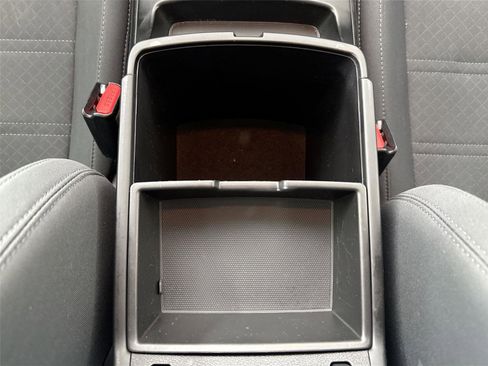 Used 2019 Kia Sorento L image 33