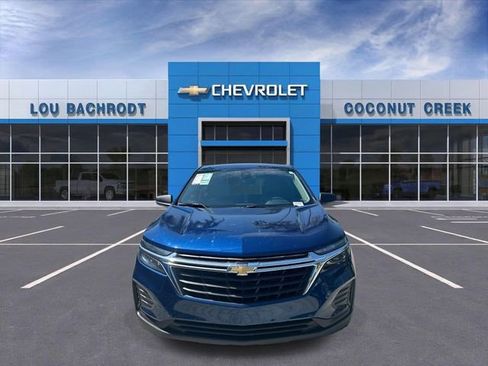 Used 2023 Chevrolet Equinox LS FWD image 3