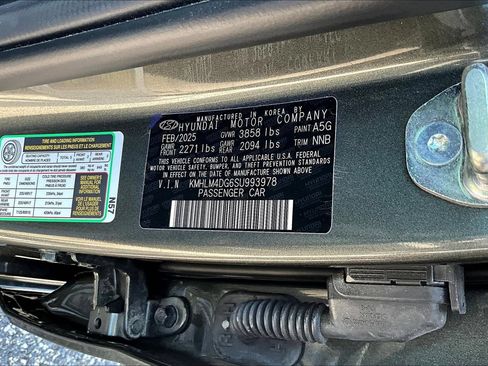 Used 2025 Hyundai Elantra Sport FWD image 20