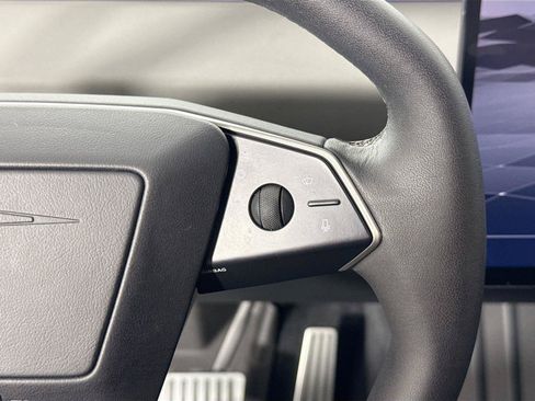 Used 2024 Tesla Cybertruck AWD Crew Cab image 17