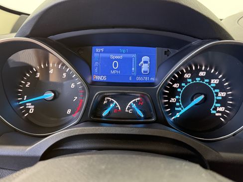 Used 2015 Ford Escape SE FWD image 25