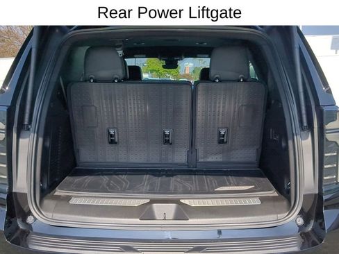 Used 2025 Chevrolet Tahoe RST w/ RST Performance Edition AWD/4WD image 35