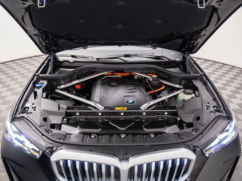 New 2026 BMW X5 xDrive50e w/ Executive Package image 31