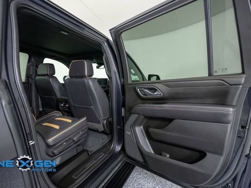 Used 2023 GMC Yukon XL AT4 w/ AT4 Premium Package AWD/4WD image 35