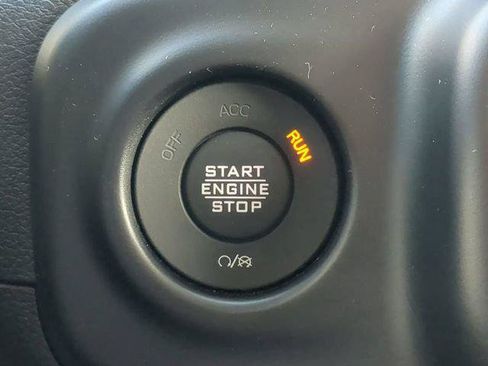 Certified 2022 Jeep Wrangler Unlimited Sport AWD/4WD image 32