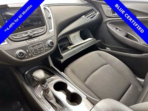 Used 2021 Chevrolet Malibu LT FWD image 15