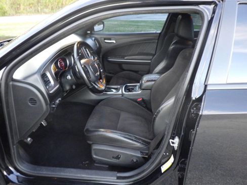 Used 2019 Dodge Charger R/T w/ Plus Group image 9