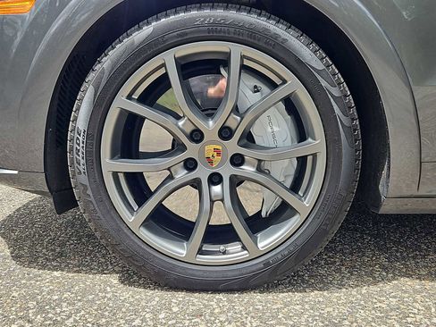 Certified 2021 Porsche Cayenne GTS AWD/4WD image 16