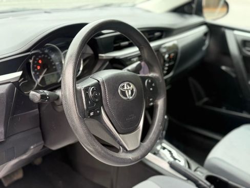 Used 2016 Toyota Corolla L image 11