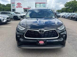 Used 2024 Toyota Highlander Platinum AWD/4WD video 2