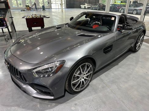Used 2019 Mercedes-Benz AMG GT Roadster image 11