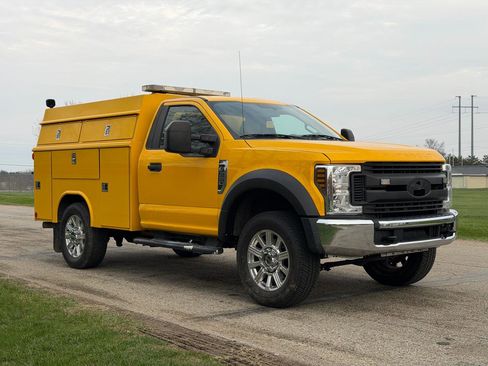 Used 2019 Ford F350 XL w/ Snow Plow Prep Package image 8