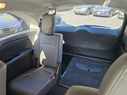Used 2019 Honda Odyssey EX-L image 18