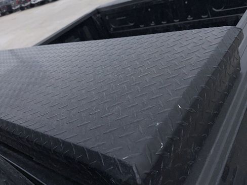 Used 2021 Ford F150 XLT image 8