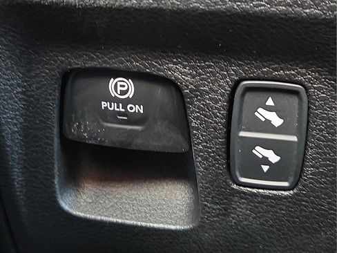 New 2026 RAM 1500 Limited w/ Body Color Bumper Group image 18