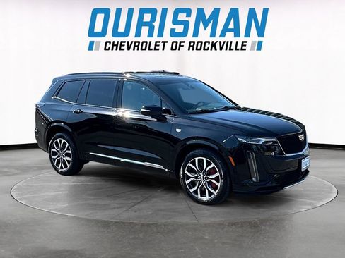 Used 2025 Cadillac XT6 Sport w/ Technology Package image 1