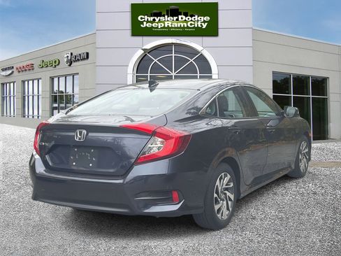 Used 2018 Honda Civic EX image 6