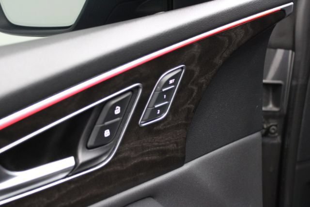 Used 2021 Audi Q8 Premium Plus w/ Premium Plus Package AWD/4WD image 12
