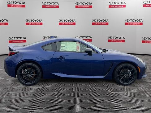 Used 2025 Toyota GR86 Premium image 6
