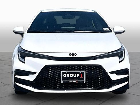 Used 2026 Toyota Corolla SE FWD image 4