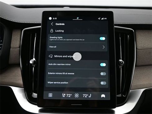 New 2026 Volvo XC90 B6 Core image 18