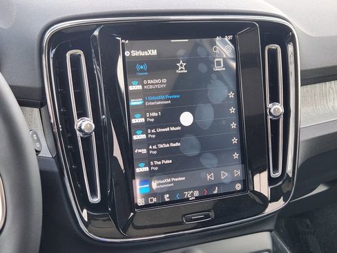 New 2025 Volvo XC40 B5 Ultra w/ Climate Package image 11