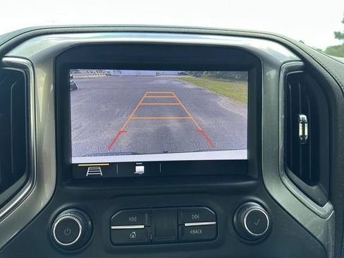 Used 2019 Chevrolet Silverado 1500 LT Trail Boss AWD/4WD image 16