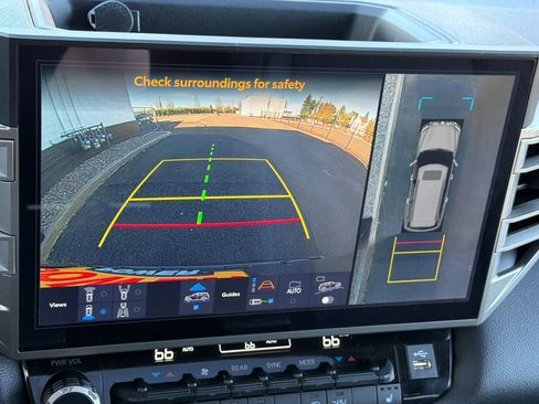 Used 2024 Toyota Sequoia SR5 w/ SR5 Premium Package AWD/4WD image 20