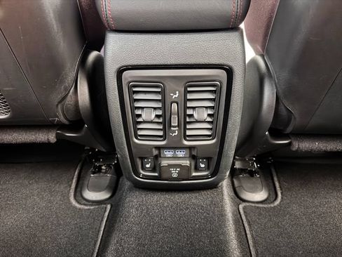 Used 2024 Dodge Durango R/T AWD/4WD image 32