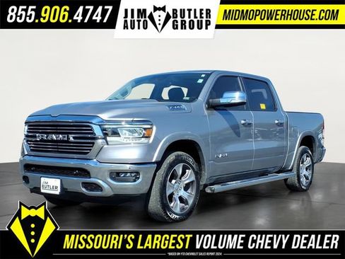 Used 2022 RAM 1500 Laramie AWD/4WD image 1