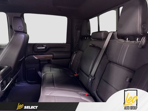 Used 2022 Chevrolet Silverado 3500 High Country w/ Technology Package AWD/4WD image 28
