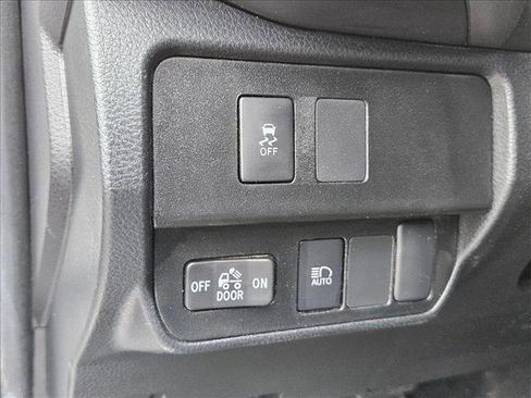 Used 2023 Toyota Tacoma SR5 image 9