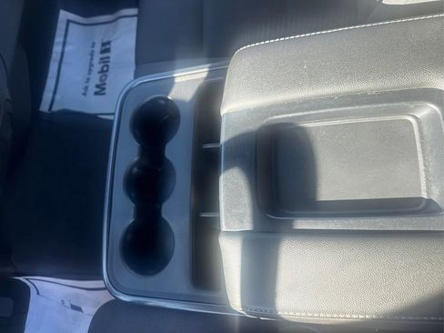 Used 2019 GMC Sierra 1500 SLE w/ SLE Value Package image 12