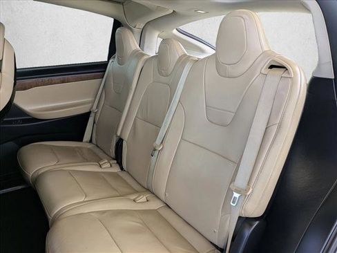 Used 2016 Tesla Model X 75D image 17